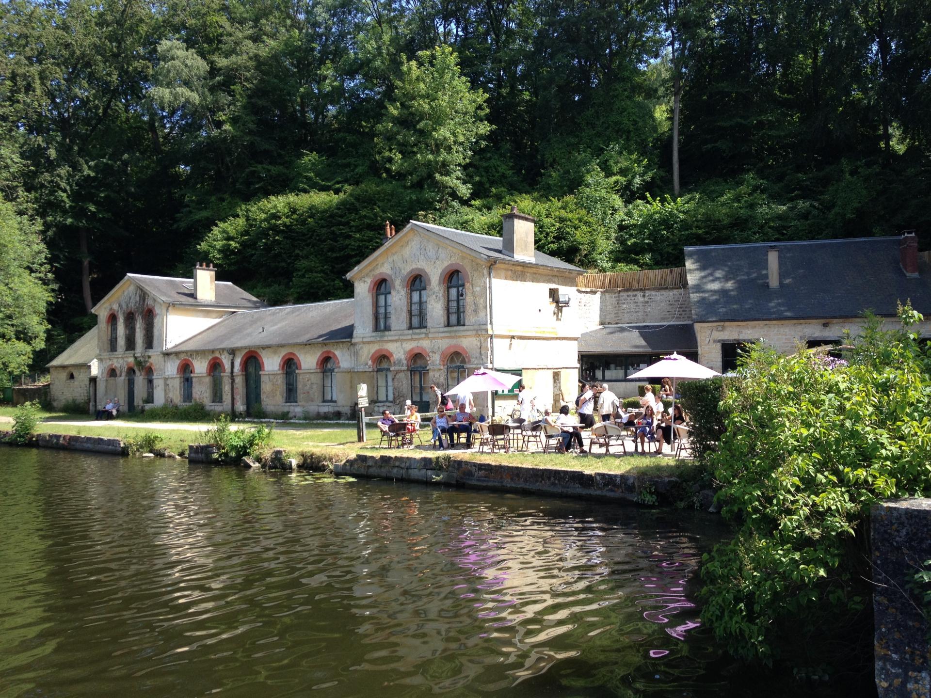 Auberge au bord des étangs de Commelles